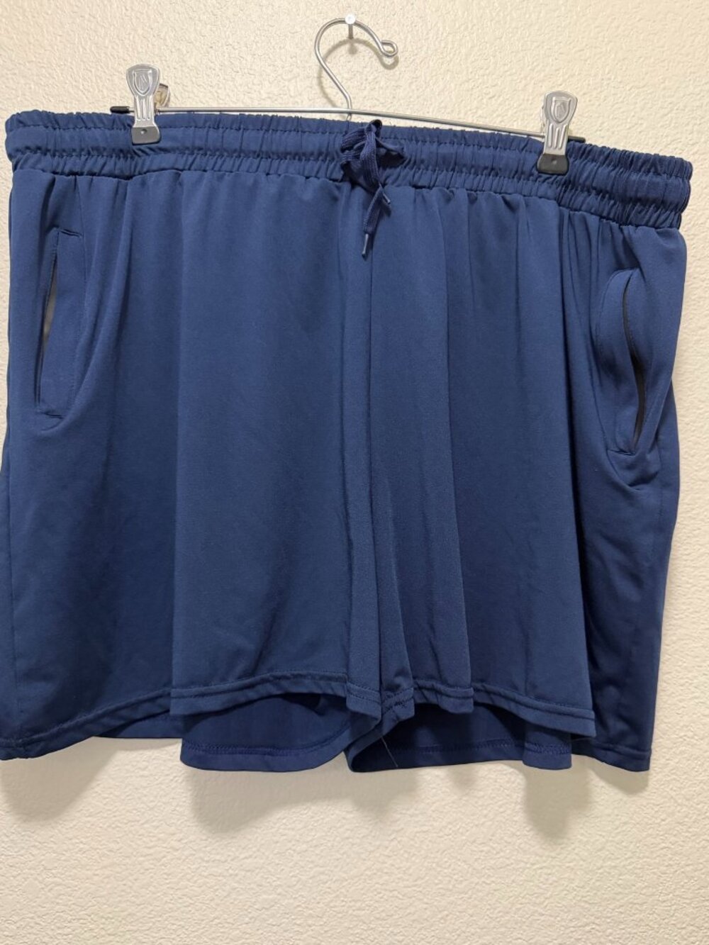 Real Essentials women's navy athletic shorts, drawstring waist, size 2X